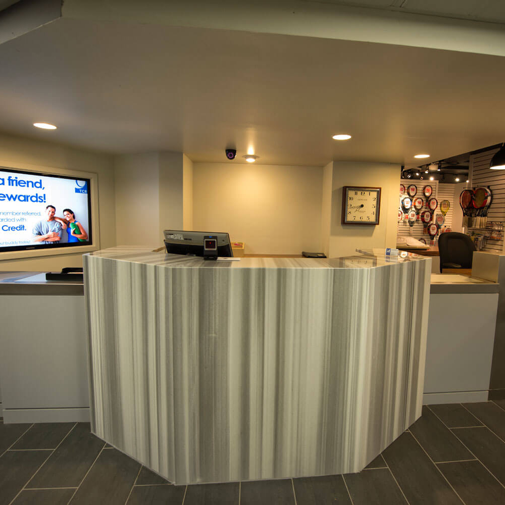 the club of riverdale front desk